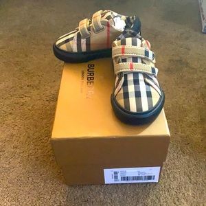 Burberry kids sneakers